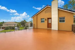 4929 N River Shore Dr, Tampa, FL 33603 - Photo 7