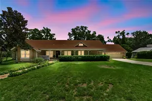 1055 Riverside Ridge Rd, Tarpon Springs, FL 34688 - Photo 1