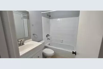 3814 N Lake Drive #70, Tampa, FL 33614 - Photo 11