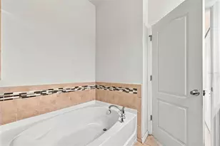 5156 Bay Isle Cir, Clearwater, FL 33760 - Photo 27