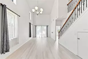 5156 Bay Isle Cir, Clearwater, FL 33760 - Photo 3