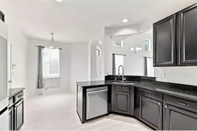 5156 Bay Isle Circle, Clearwater, FL 33760 - Photo 13