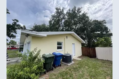 635 Deville Drive E, Largo, FL 33771 - Photo 3
