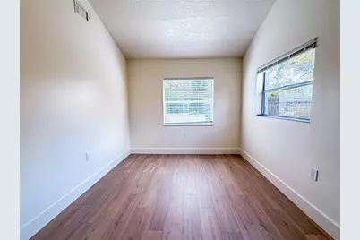 4211 W Bay View Avenue, Tampa, FL 33611 - Photo 15