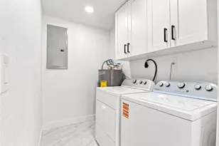1701 41st St S, Saint Petersburg, FL 33711 - Photo 27