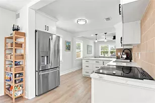 1701 41st St S, Saint Petersburg, FL 33711 - Photo 13