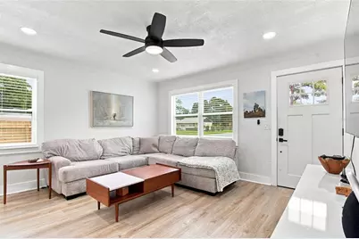 1701 41st Street S, Saint Petersburg, FL 33711 - Photo 5