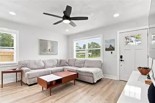 1701 41st St S, Saint Petersburg, FL 33711 - Photo 5