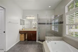 9402 Hunters Pond Dr, Tampa, FL 33647 - Photo 19