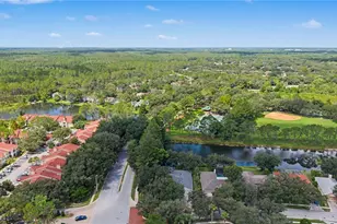 9402 Hunters Pond Dr, Tampa, FL 33647 - Photo 51