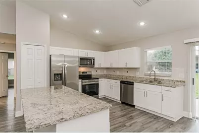 162 Hidden Pointe Lane, Groveland, FL 34736 - Photo 9