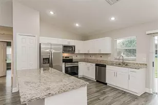 162 Hidden Pointe Ln, Groveland, FL 34736 - Photo 9