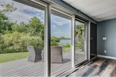 186 Boca Ciega Point South Boulevard, Saint Petersburg, FL 33708 - Photo 43