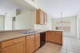 6328 Bridgecrest Dr, Lithia, FL 33547 - Photo 5