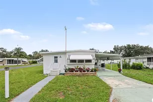37249 Hammond Dr, Zephyrhills, FL 33541 - Photo 11