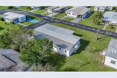 37249 Hammond Drive, Zephyrhills, FL 33541 - Photo 23