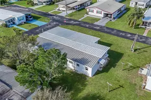 37249 Hammond Dr, Zephyrhills, FL 33541 - Photo 23