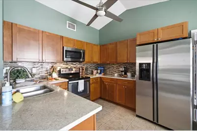 8304 Riverboat Drive, Tampa, FL 33637 - Photo 9