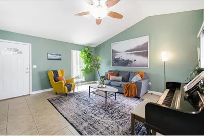 8304 Riverboat Drive, Tampa, FL 33637 - Photo 3
