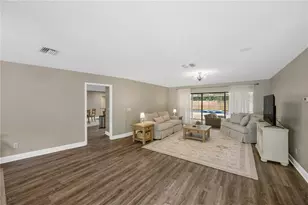 2767 Westchester Dr N, Clearwater, FL 33761 - Photo 11