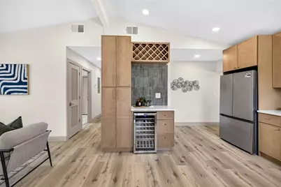 10920 N 14th Street, Tampa, FL 33612 - Photo 3