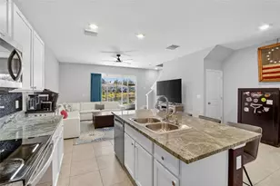 5055 Captain Davis Dr, Wimauma, FL 33598 - Photo 5