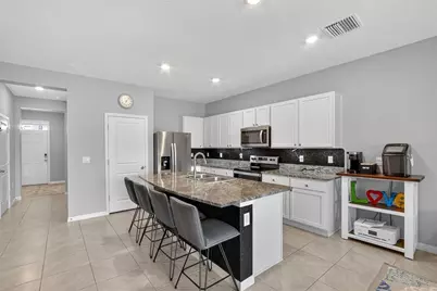 5055 Captain Davis Drive, Wimauma, FL 33598 - Photo 7