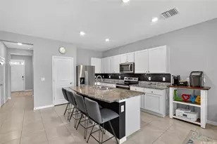 5055 Captain Davis Dr, Wimauma, FL 33598 - Photo 7
