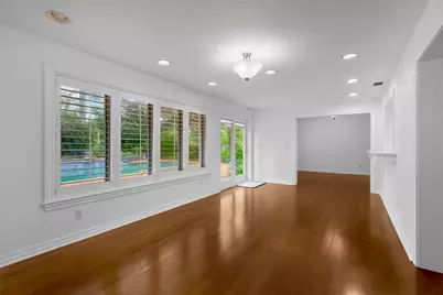 6663 Date Palm Avenue S, Saint Petersburg, FL 33707 - Photo 15
