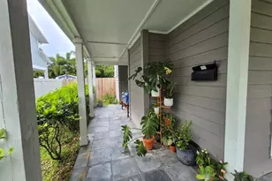 2910 W Sitios St, Tampa, FL 33629 - Photo 5