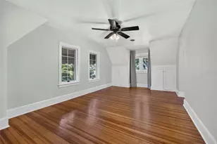 2321 14th St N, Saint Petersburg, FL 33704 - Photo 23
