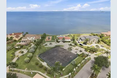 6111 Lagomar Lane, Apollo Beach, FL 33572 - Photo 15