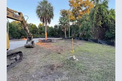 2220 18th Street S, Saint Petersburg, FL 33712 - Photo 3
