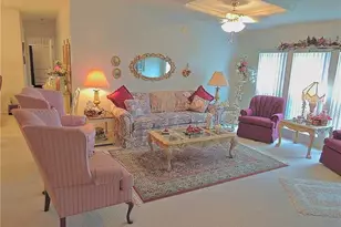 37535 New Horizons Blvd, Zephyrhills, FL 33541 - Photo 7