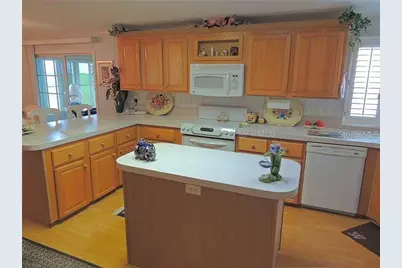 37535 New Horizons Boulevard, Zephyrhills, FL 33541 - Photo 9