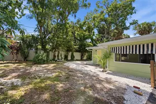 1516 Adele Pl, Largo, FL 33770 - Photo 37