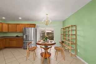 2106 Pine Chace Ct, Tampa, FL 33613 - Photo 9