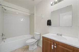 2106 Pine Chace Ct, Tampa, FL 33613 - Photo 25