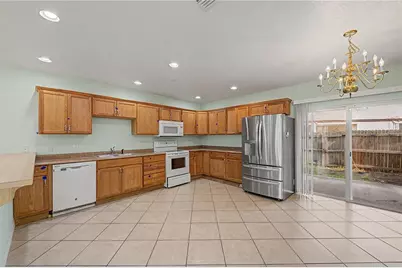 2106 Pine Chace Court, Tampa, FL 33613 - Photo 9