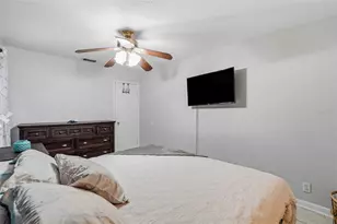 1171 Highland Ct N, Saint Petersburg, FL 33701 - Photo 13