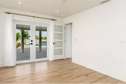 10350 Paradise Boulevard, Treasure Island, FL 33706 - Photo 19