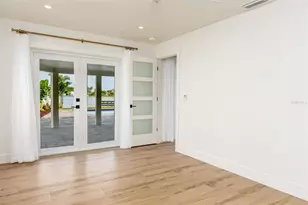 10350 Paradise Blvd, Treasure Island, FL 33706 - Photo 19