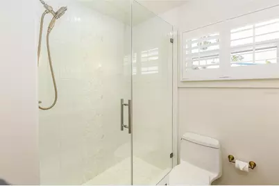 10350 Paradise Boulevard, Treasure Island, FL 33706 - Photo 23