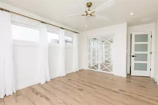 10350 Paradise Blvd, Treasure Island, FL 33706 - Photo 25