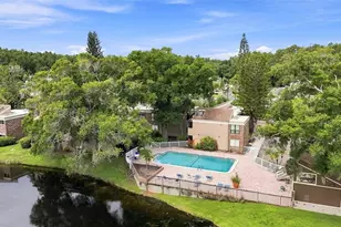 10415 Carrollbrook Cir, Tampa, FL 33618 - Photo 27