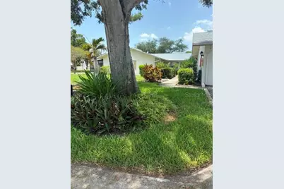 3139 38th Street S #A, Saint Petersburg, FL 33711 - Photo 5