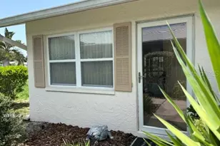 3139 38th St S, Saint Petersburg, FL 33711 - Photo 3