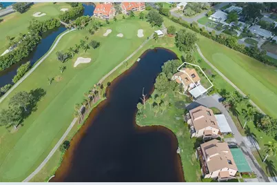 1328 Pelican Creek Crossing #D, Saint Petersburg, FL 33707 - Photo 7