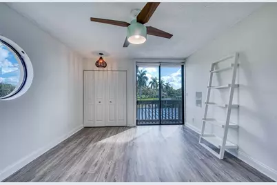 1328 Pelican Creek Crossing #D, Saint Petersburg, FL 33707 - Photo 49