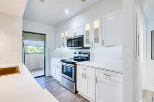 1328 Pelican Creek Crossing, Saint Petersburg, FL 33707 - Photo 21